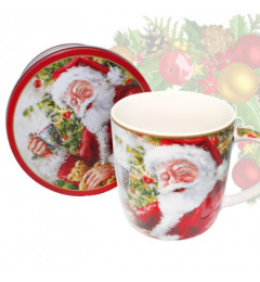 Чашка "Santa" (с чашкой в руке)
